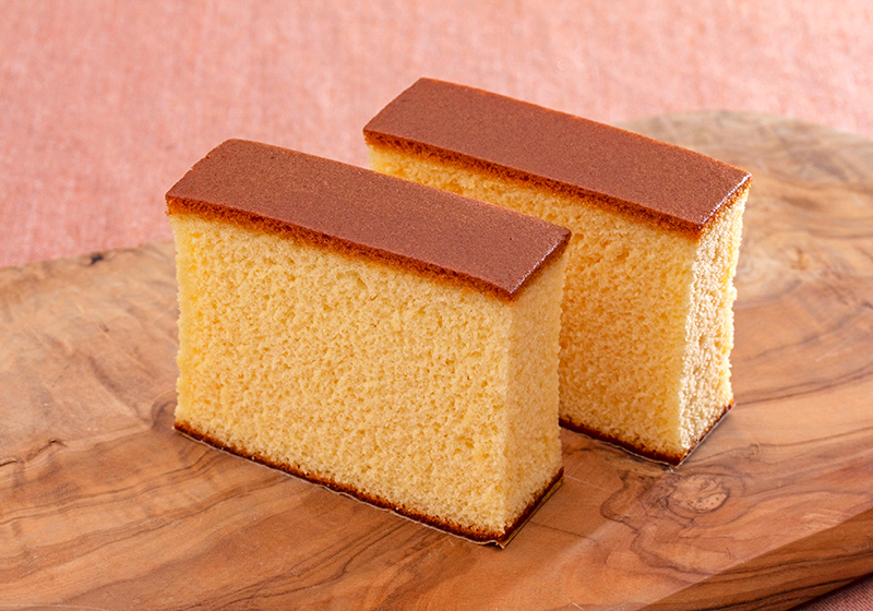 Taiwanese Castella Cake | Two Plaid Aprons