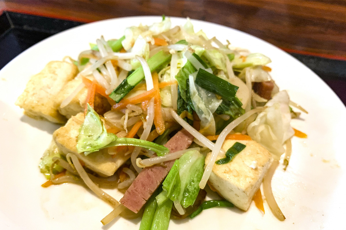 Tofu champuru (tofu stir-fry)