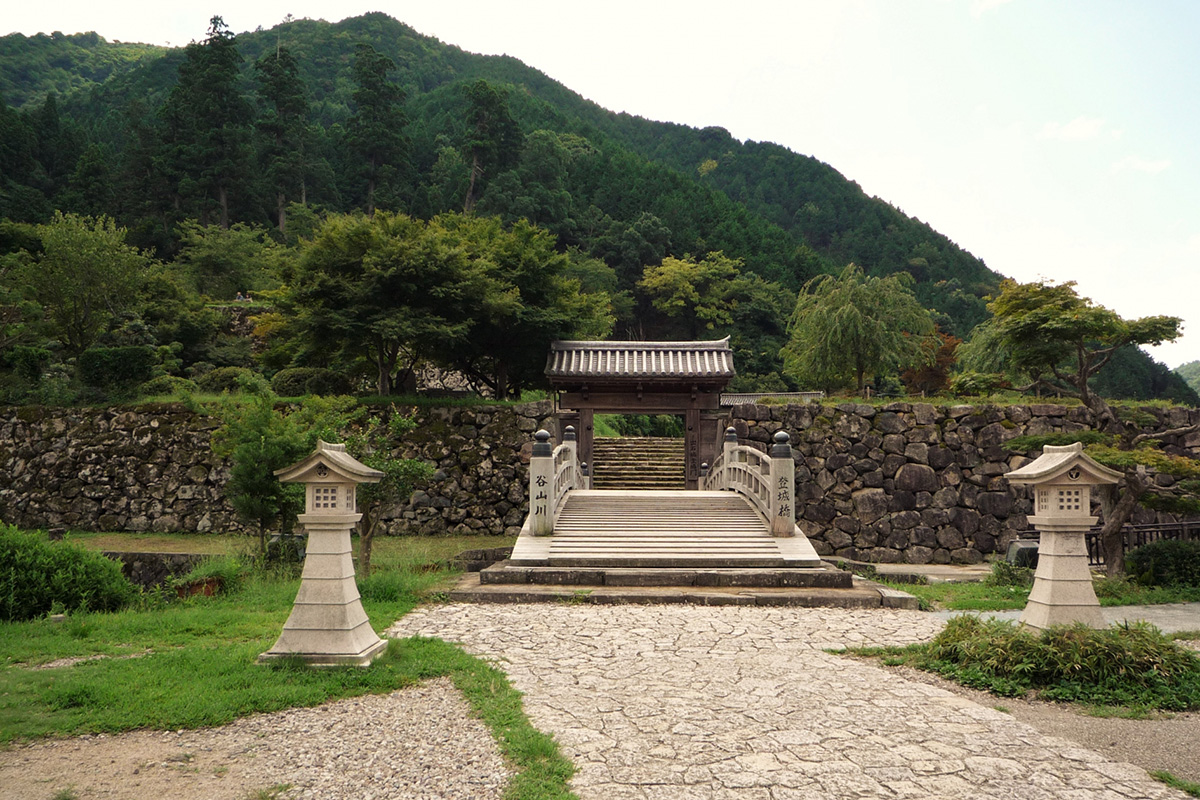 Ruins of Izushi Castle
