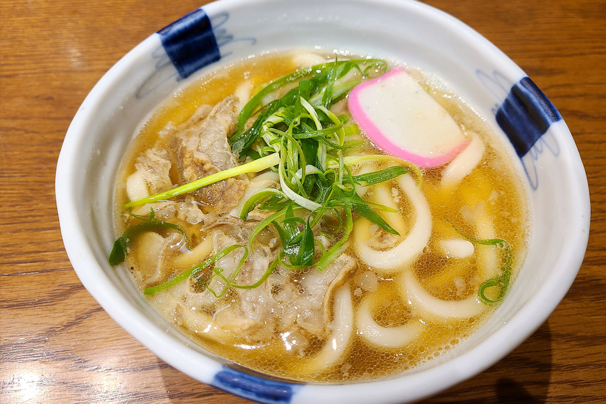 [Osaka's noodle dish]Kasu Udon