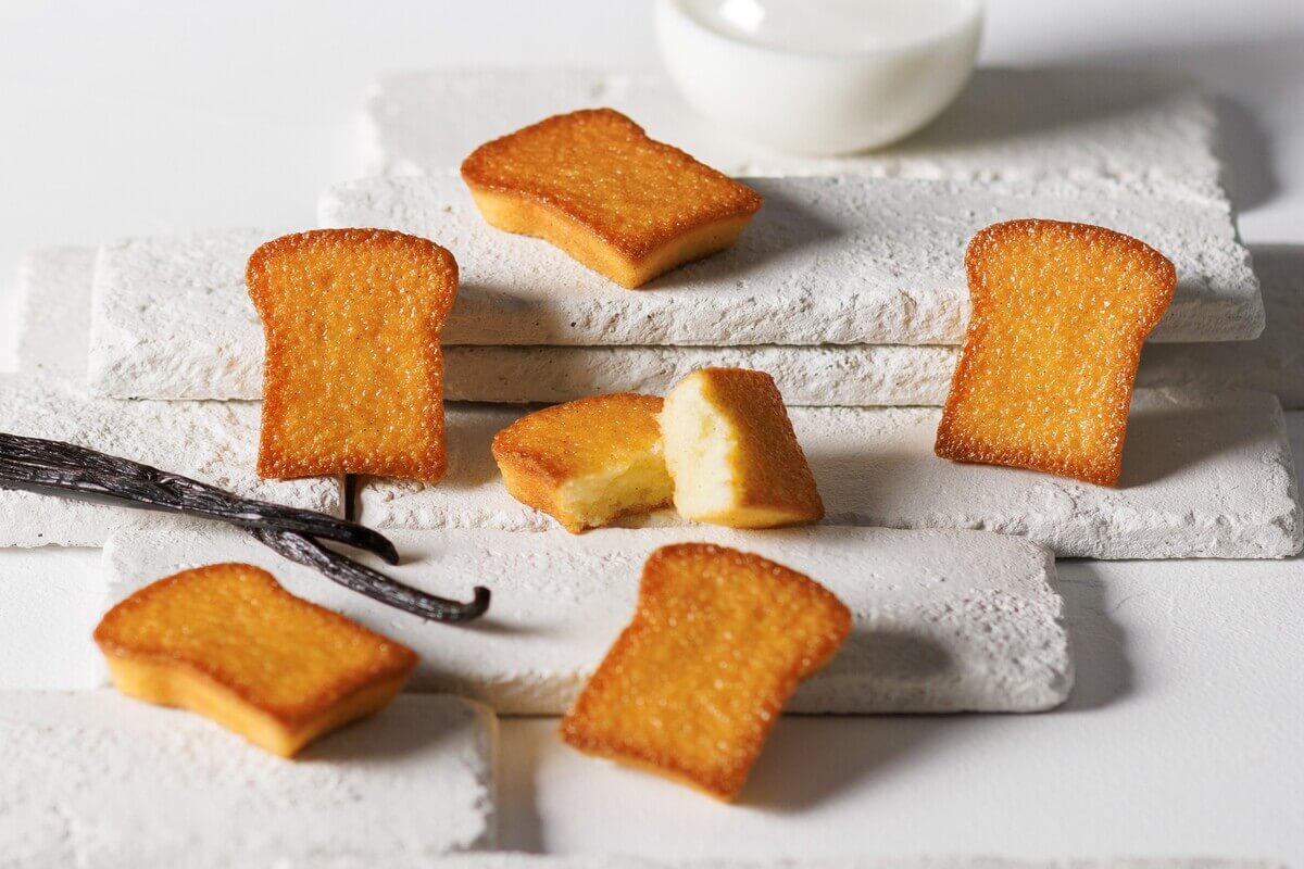 French Toast Financier Vanilla & Milk / Ivorish