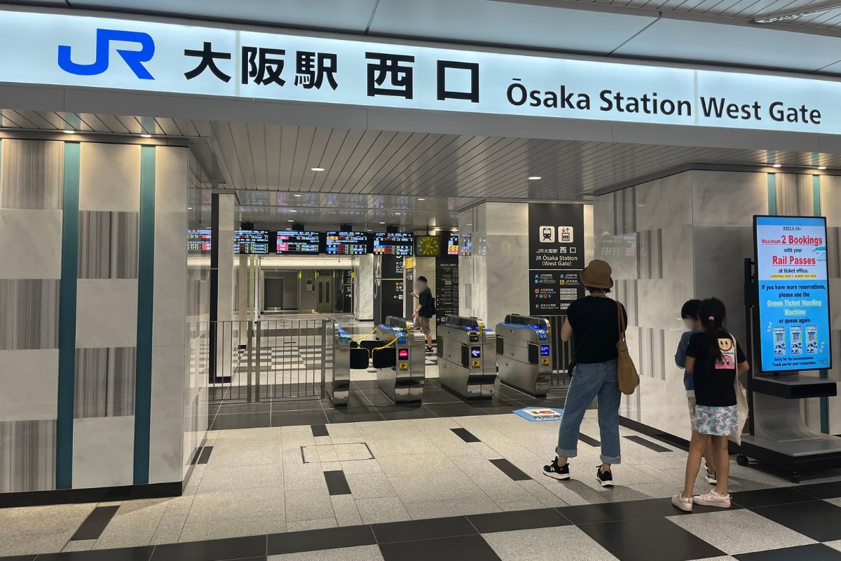 JR Osaka Station West Exit ticket gates