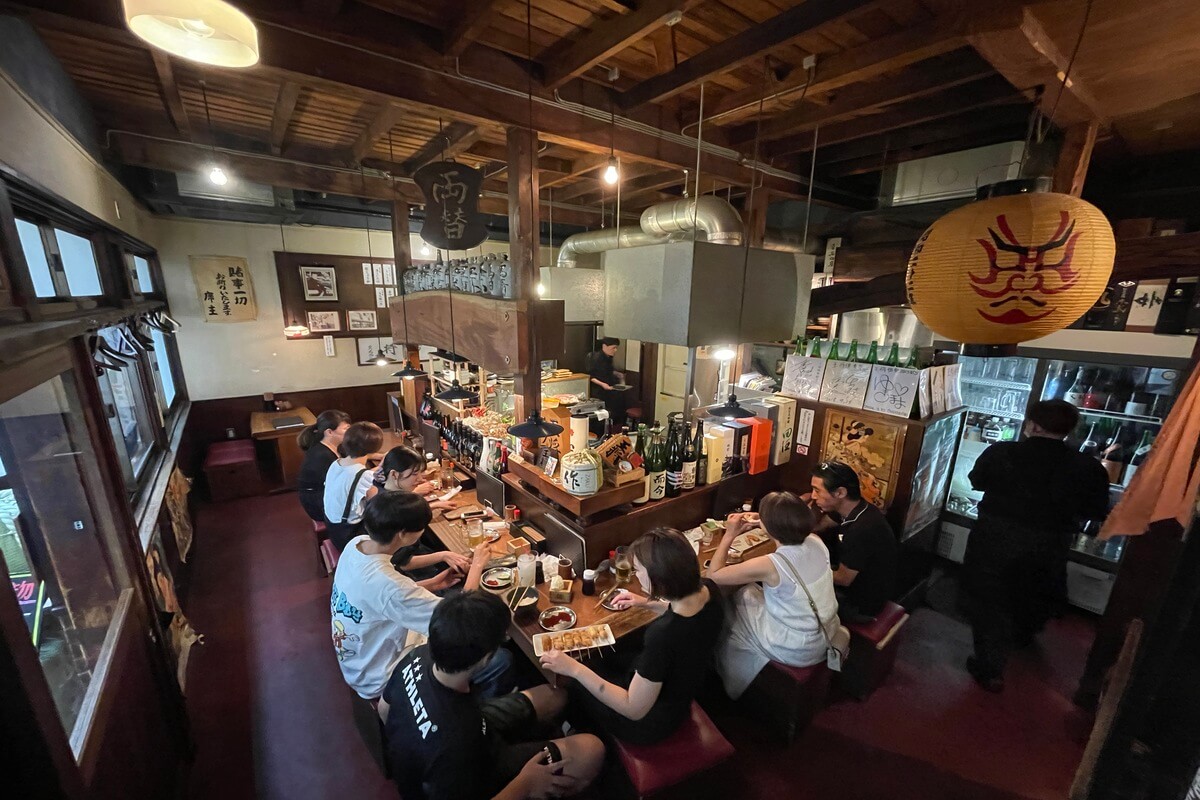 First floor seating at the Ohsho Club