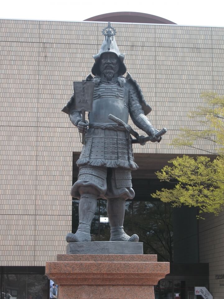 Bronze statue of Oura Tamenobu, the founder of the Tsugaru Clan