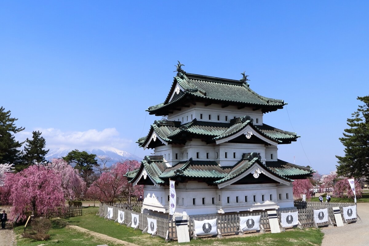 Hirosaki Castle with its beautiful seasonal scenery