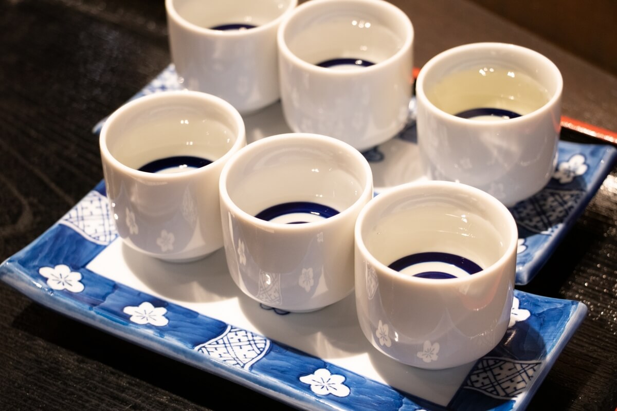 Let's drink traditional and historical Japanese sake!