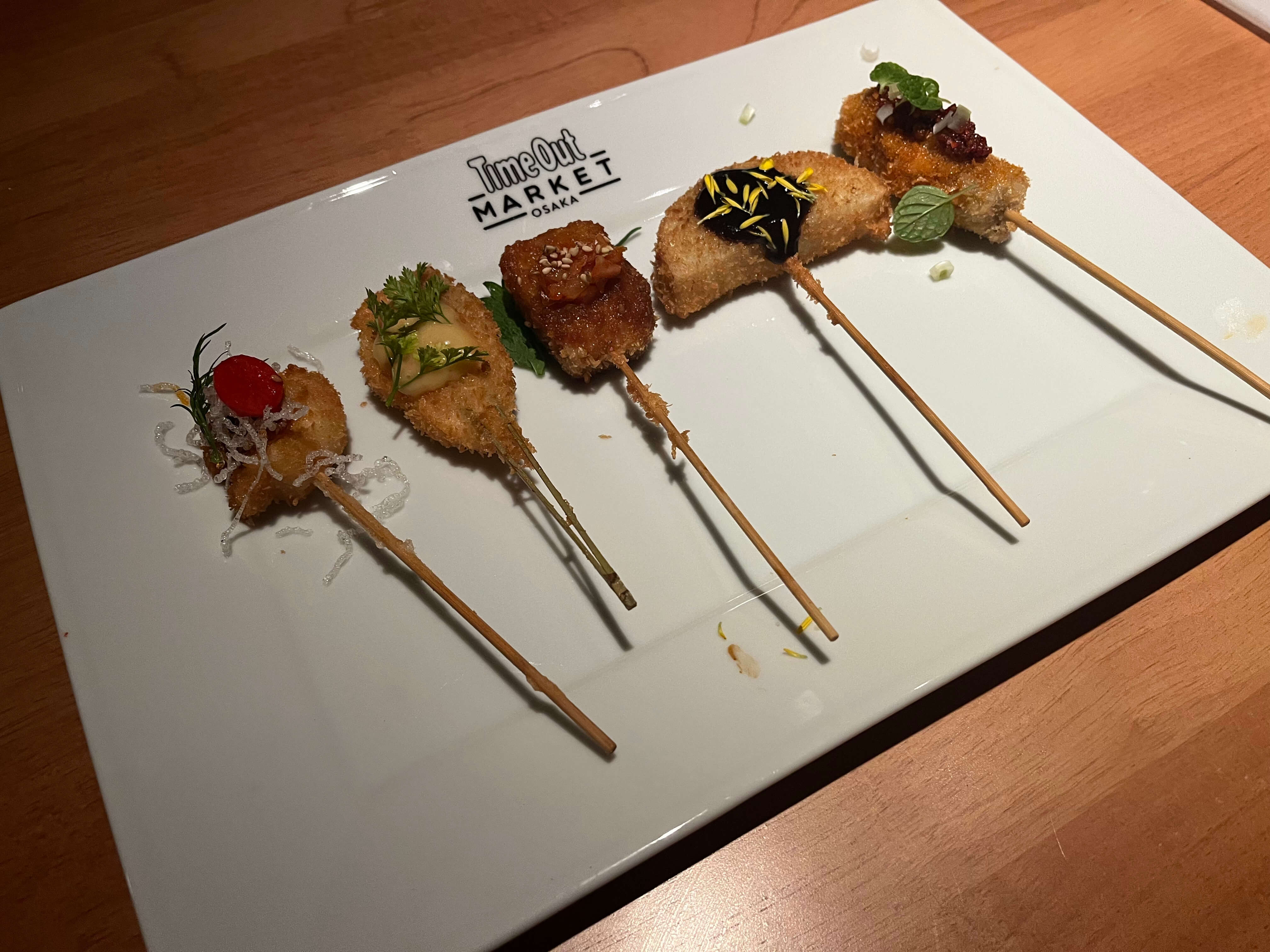 Creative shish-kebabs from “kushiage001 produced by kushiage010”