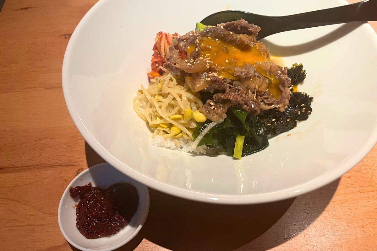 bibimbap (Korean rice dish)