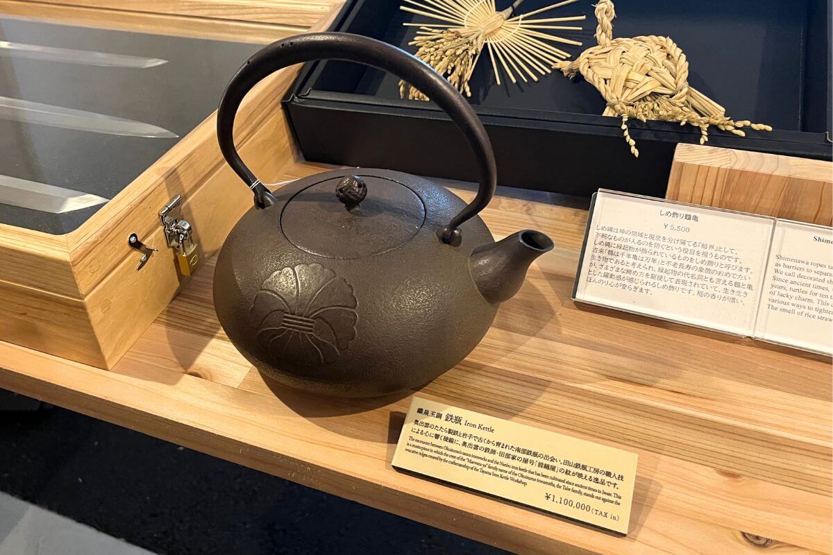 Nambu ironware made from tamahagane