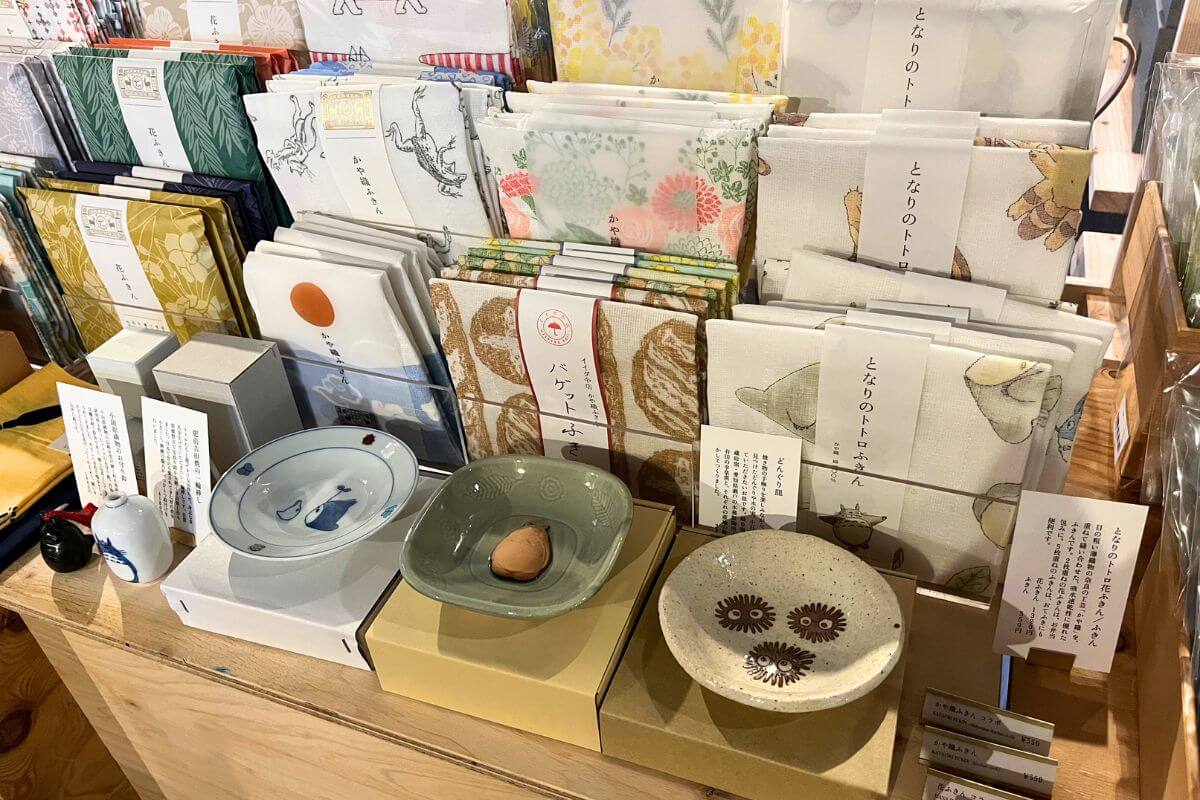 Tableware and dishcloths from Nakagawa Masashichi Shoten