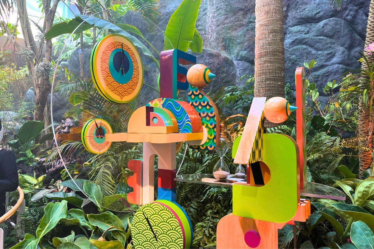 Realistic reproduction of a tropical rainforest