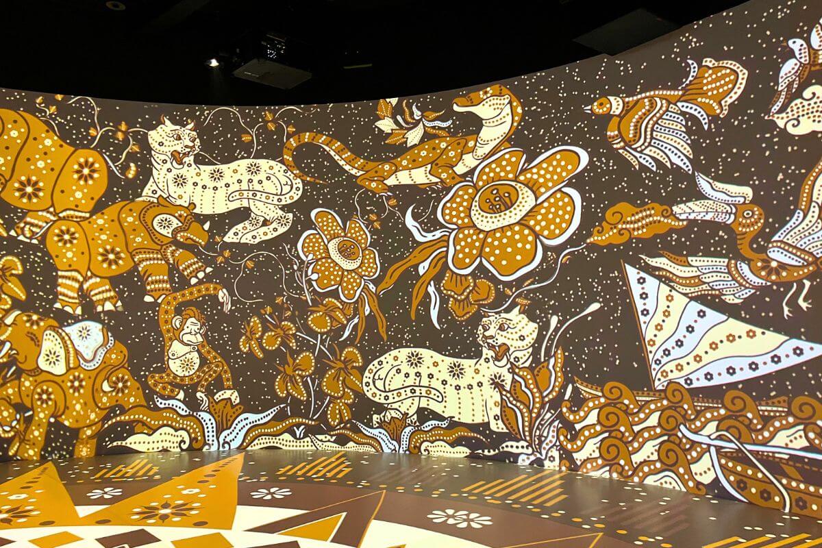 A theater enveloped in beautiful images