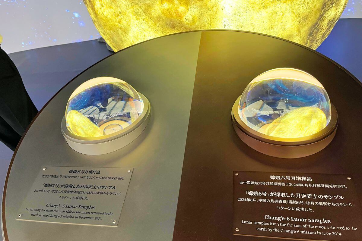 Exhibition of “moon sand” collected from the far side of the moon