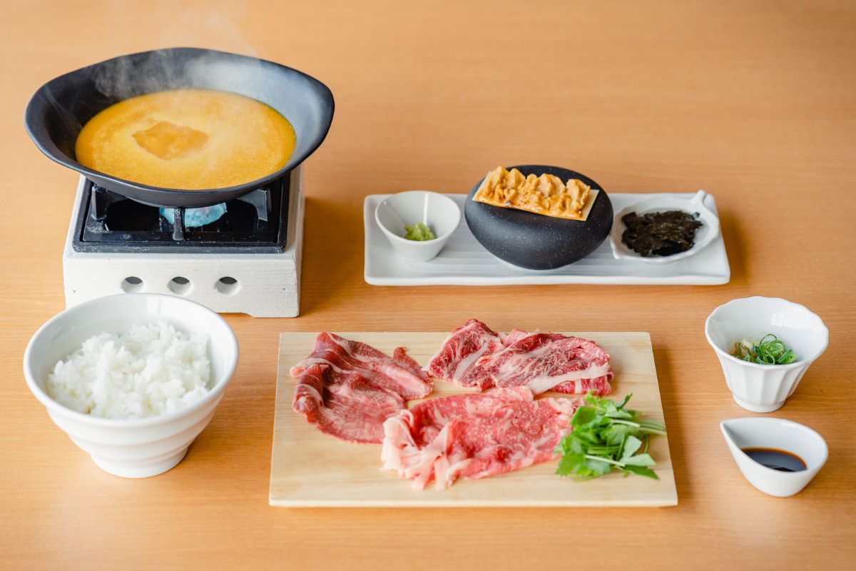 Uzu no Oka Awaji Beef Uni Shabu [Black Sea Urchin]