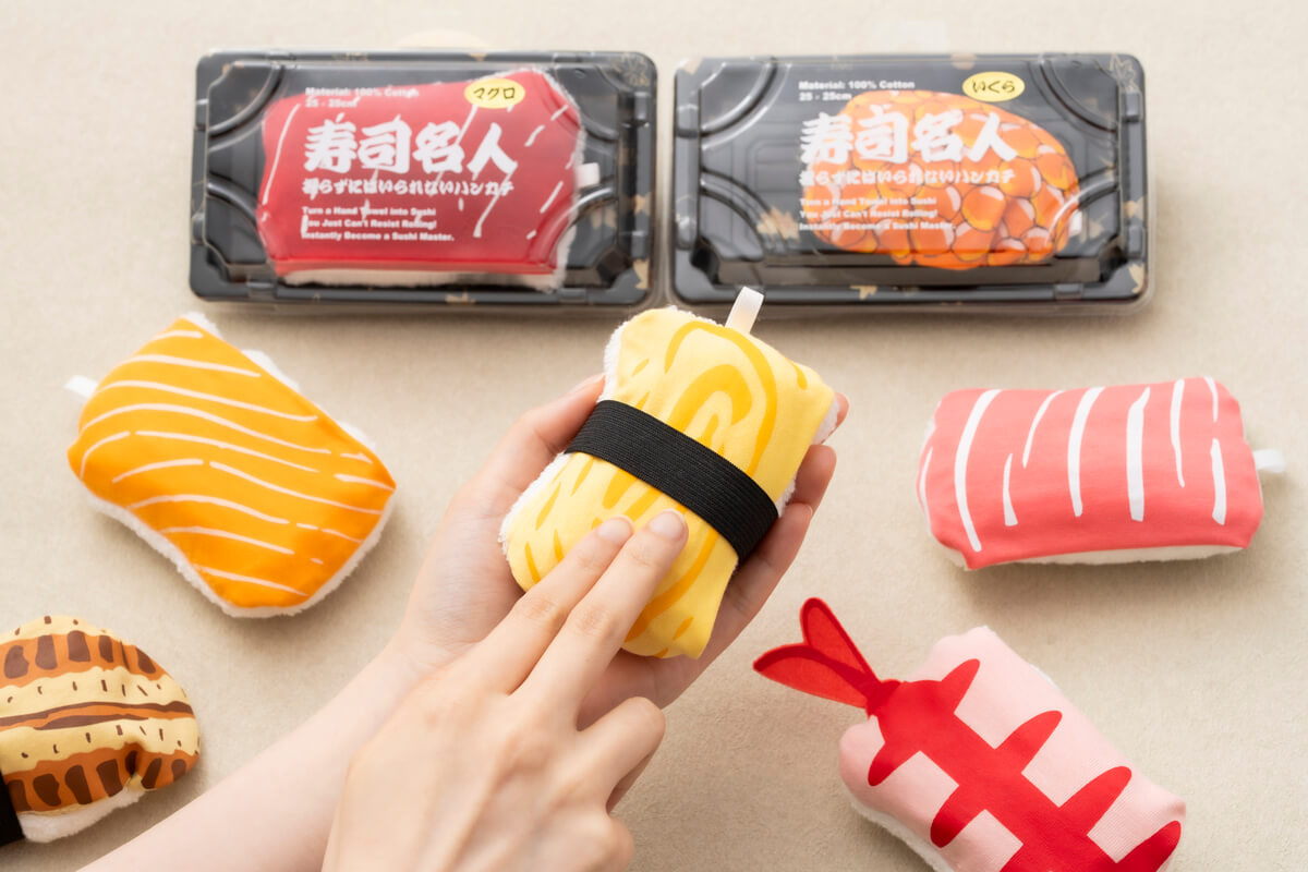 Don Quijote's New Sensation Souvenir: “Sushi Meijin: The Handkerchief You Can't Help But Hold”