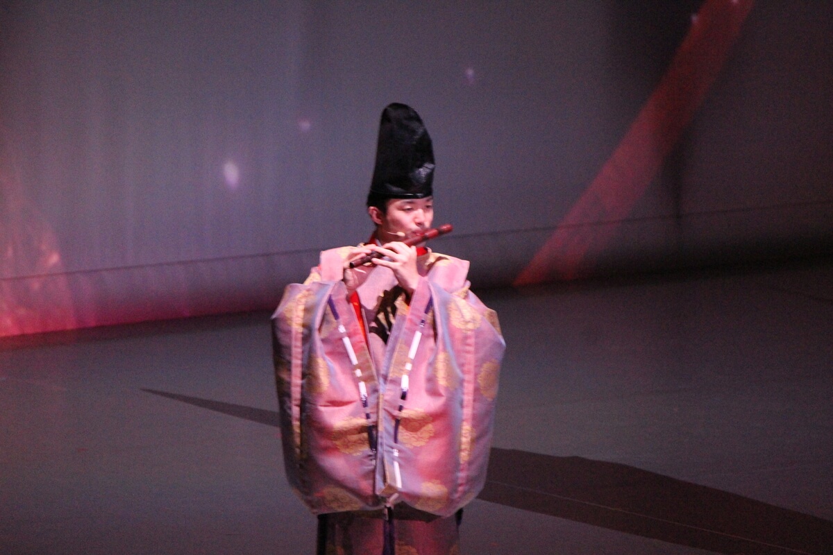 Tokyo Gakusho Performing Gagaku
