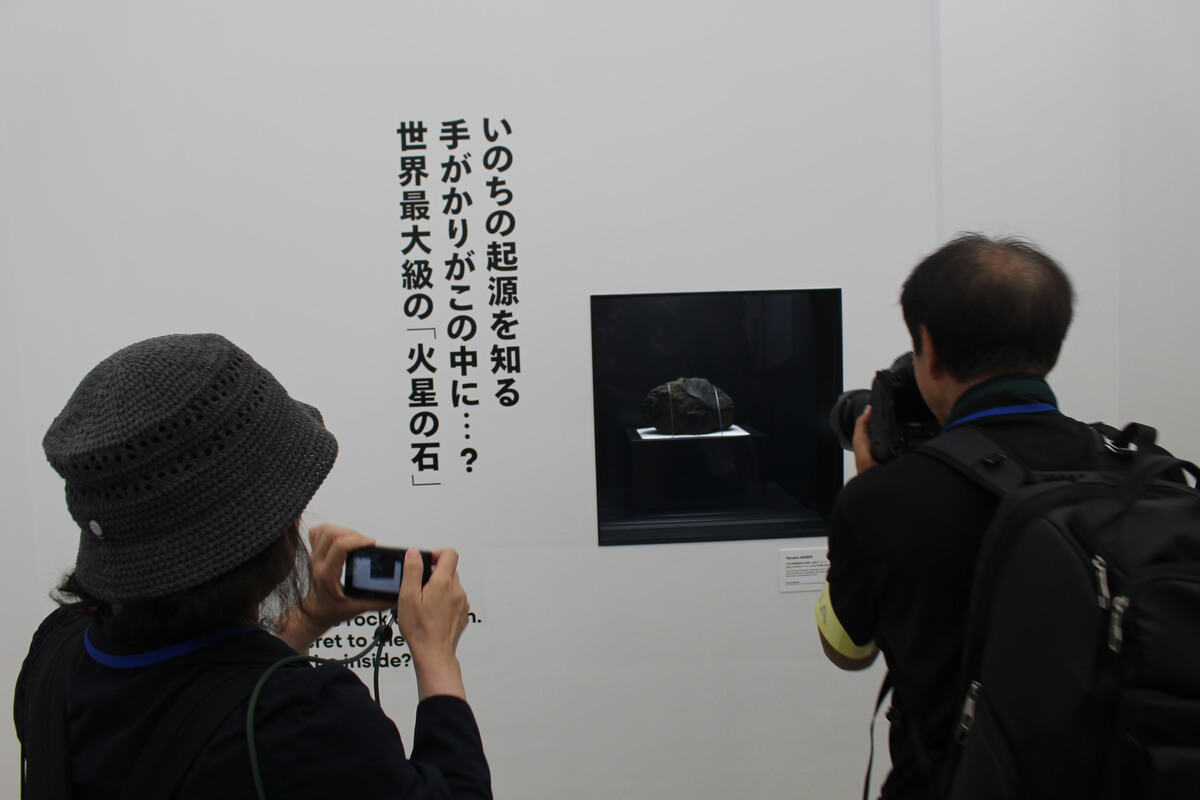 Overseas media covering the Japan Pavilion