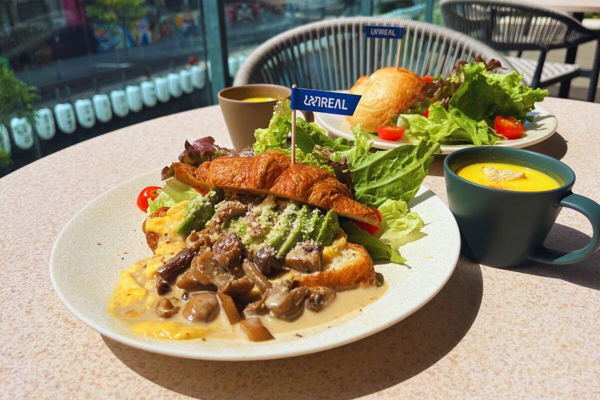 UNREAL's Lavish Breakfast