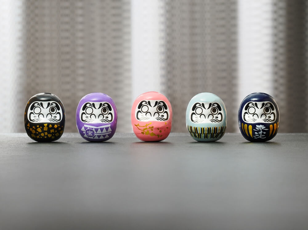 The Five-Figure Autograph Daruma Journey