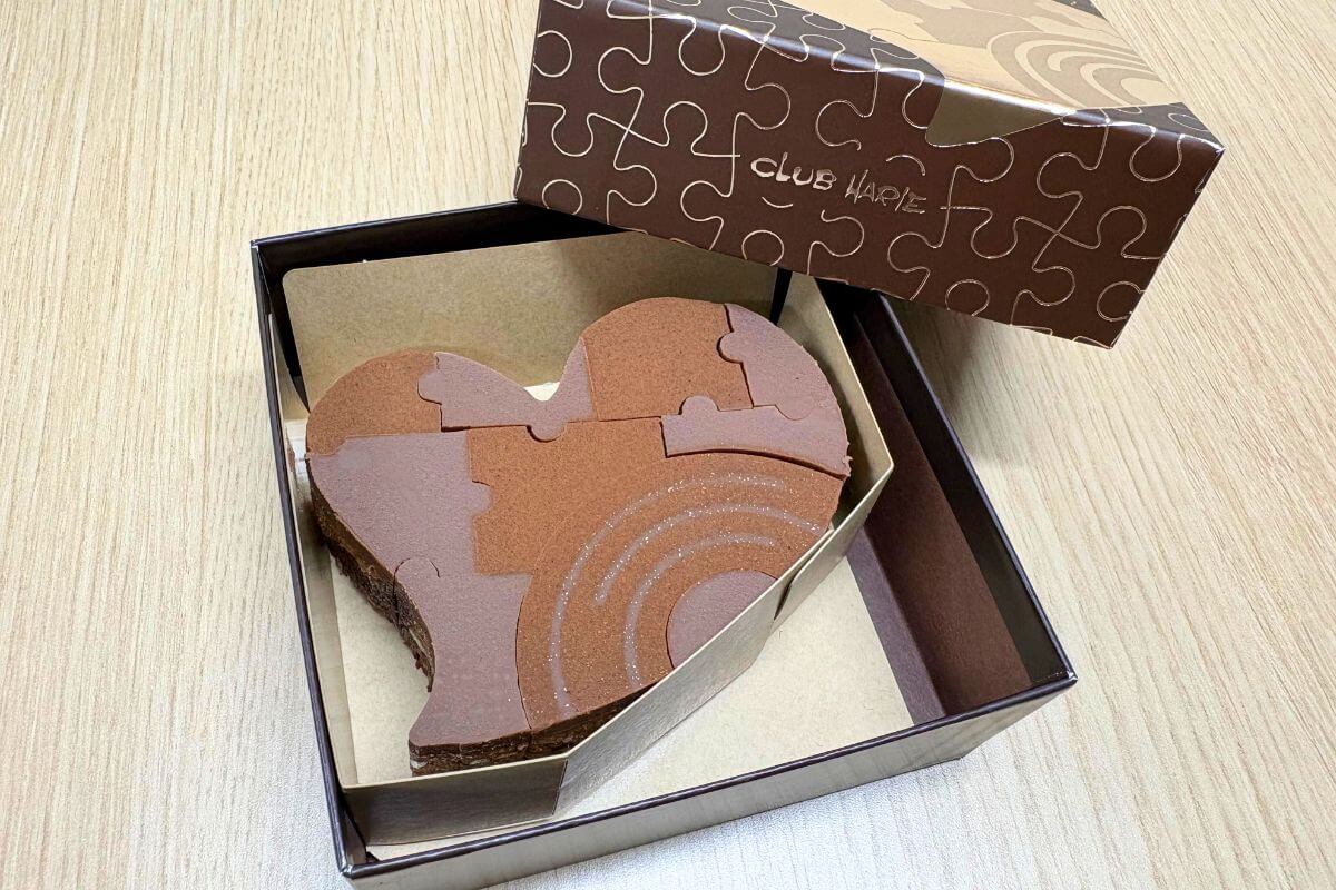 Heart-shaped puzzle-patterned Baumkuchen brownie