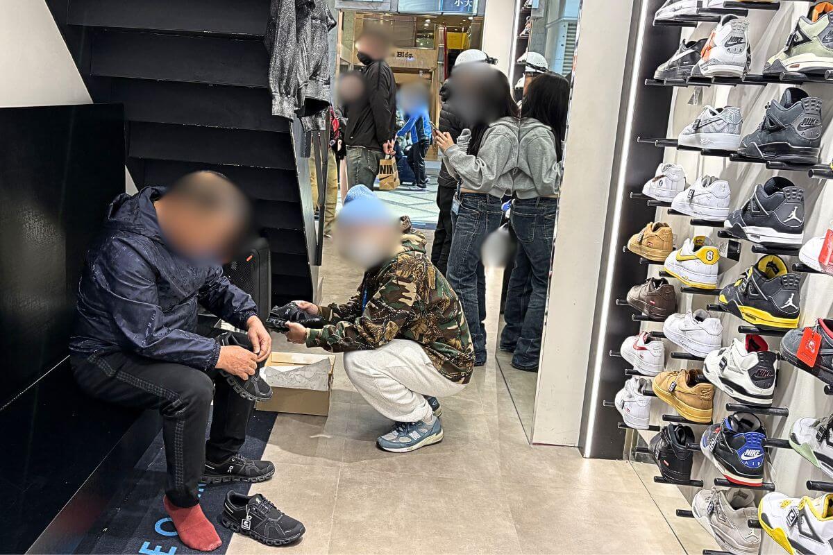 Attentive service, including professional fittings