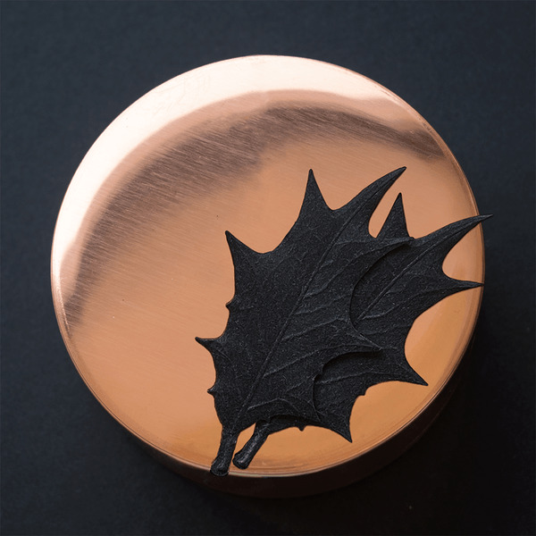 A special set in a brass tin