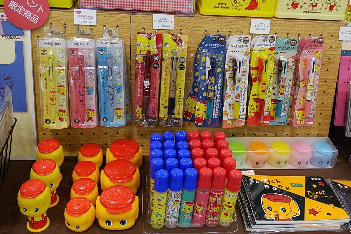 Items featuring “Fueki-kun,” the mascot of Fuekinori Kogyo Co., Ltd.
