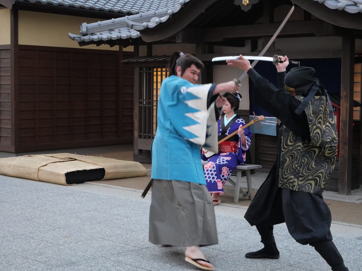 Samurai sword fighting (action scenes involving Japanese swords and other weapons)