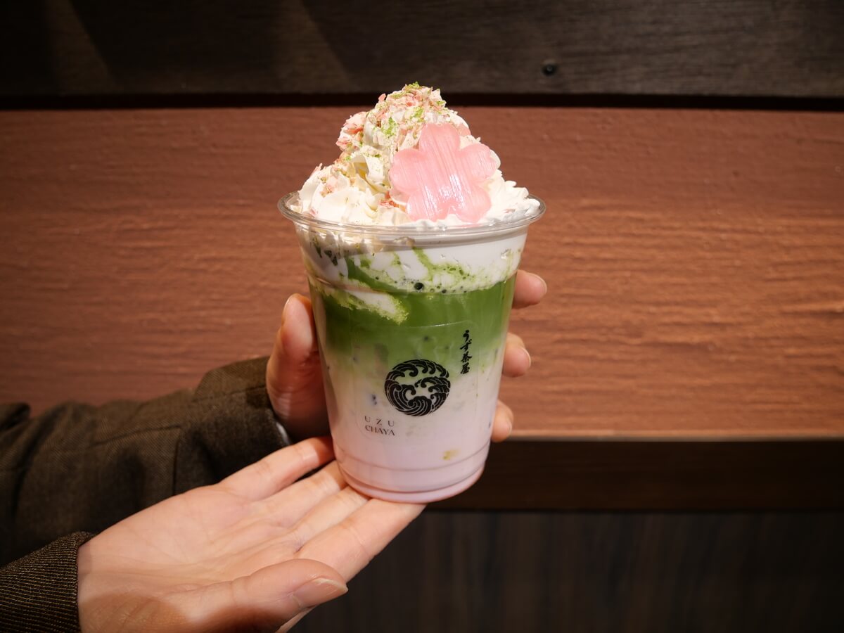 The seasonal special “Uji Matcha Sakura Latte”