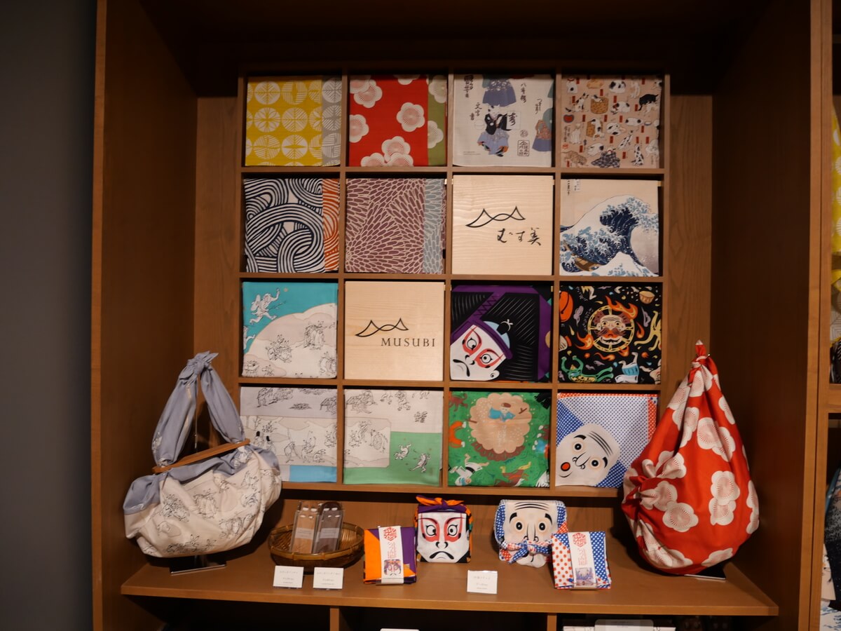 “Musubi,” a specialty store for furoshiki