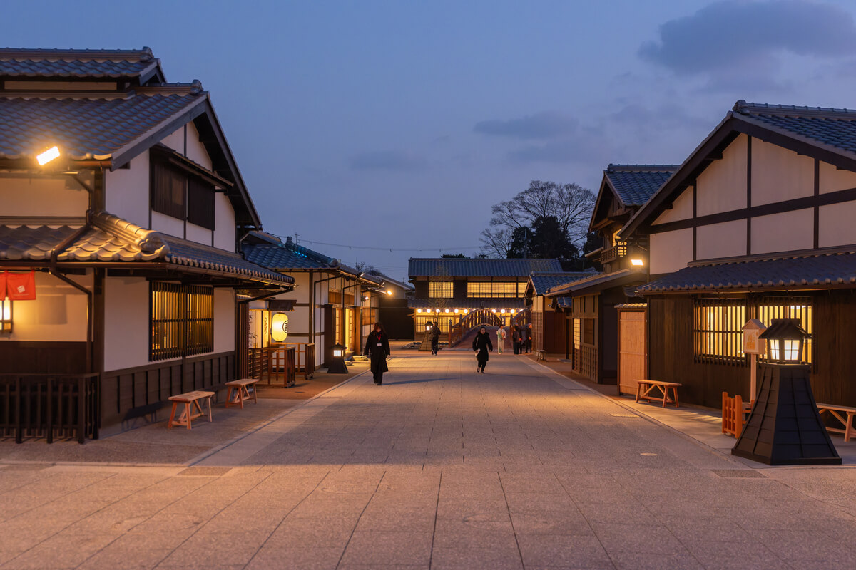 UZUMASA KYOTO VILLAGE illuminated at night