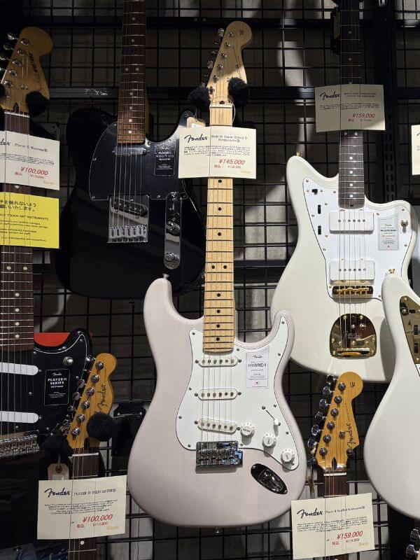 FENDER Made in Japan Hybrid II Stratocaster®