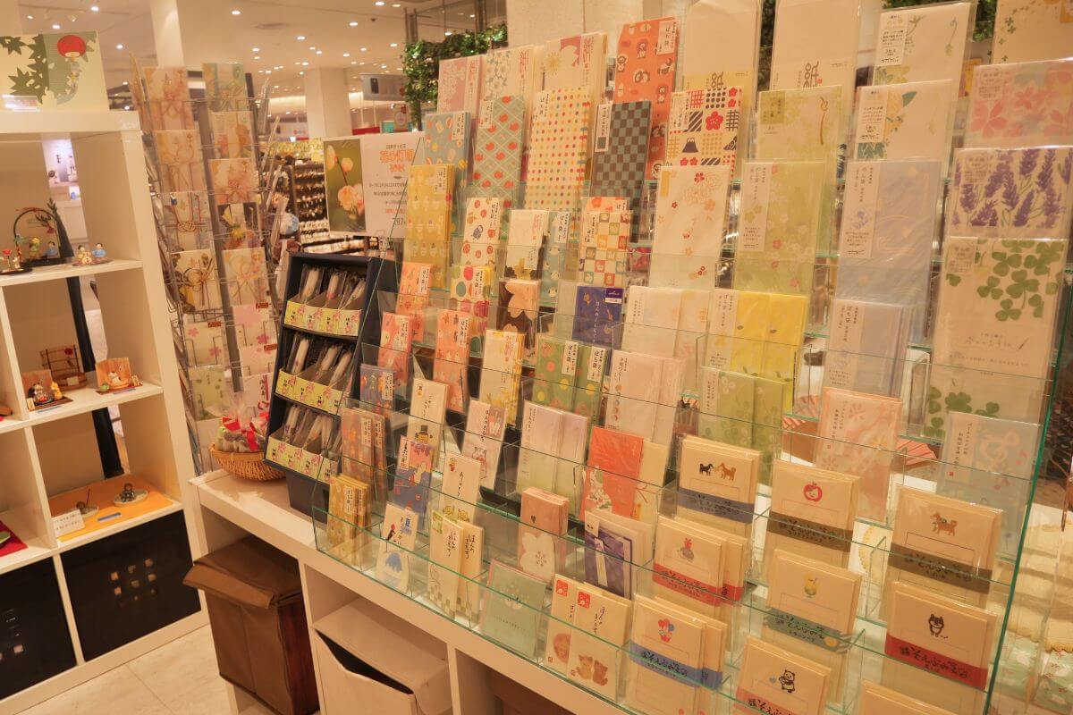 Pochibukuro (small envelopes used to hold small amounts of cash)