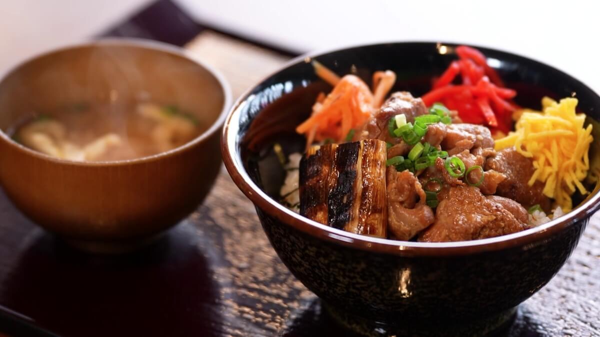 SUMIYAKI TOCORO.'s Yakitori Rice Bowl