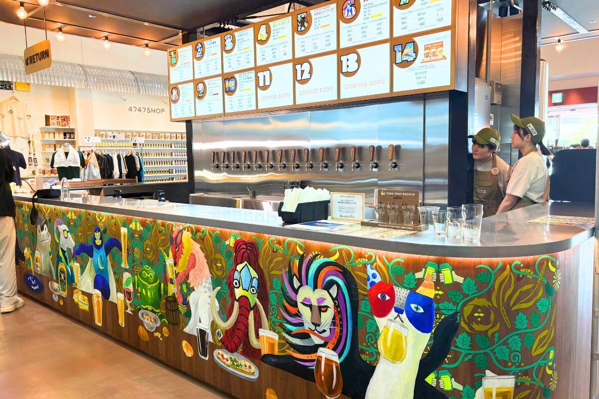 “YORIDORI TAP,” where you can enjoy up to 14 different types of craft beer