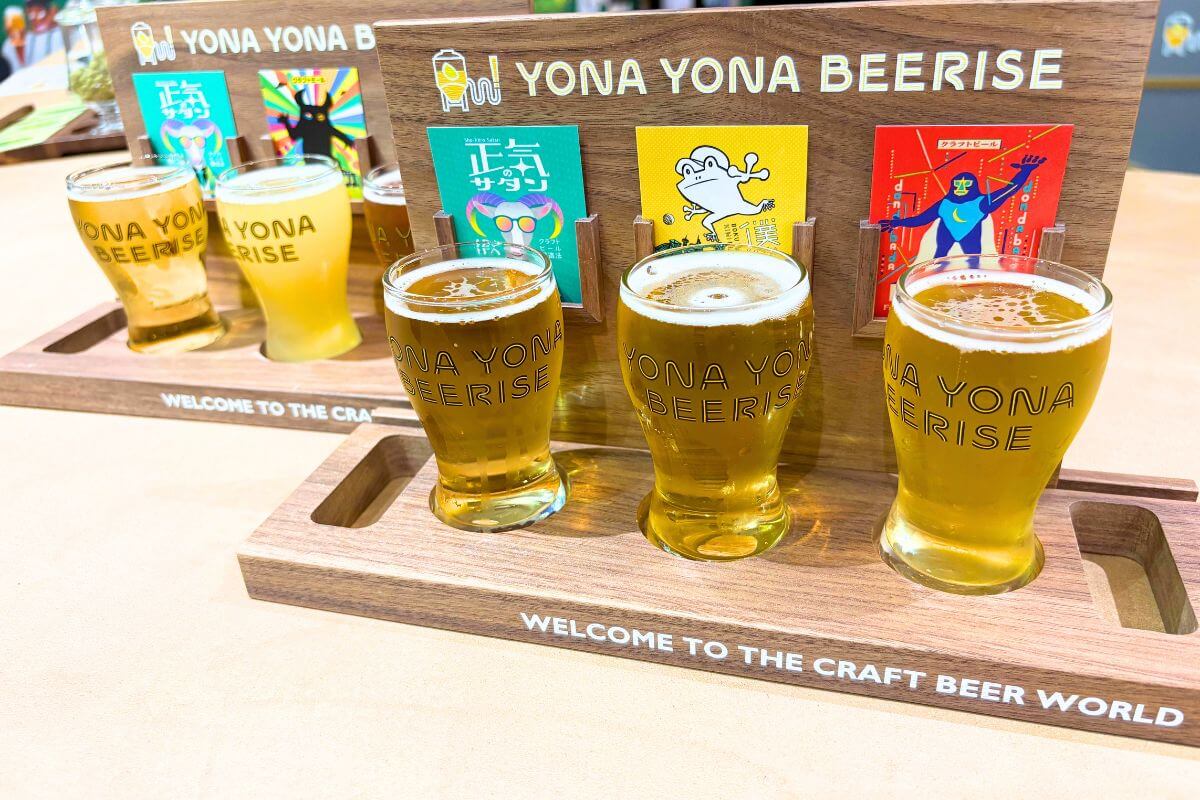 “BEER FLIGHT”: Choose from 3 types of craft beers