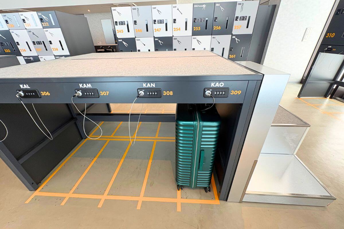 OMO Kansai Airport Luggage Room