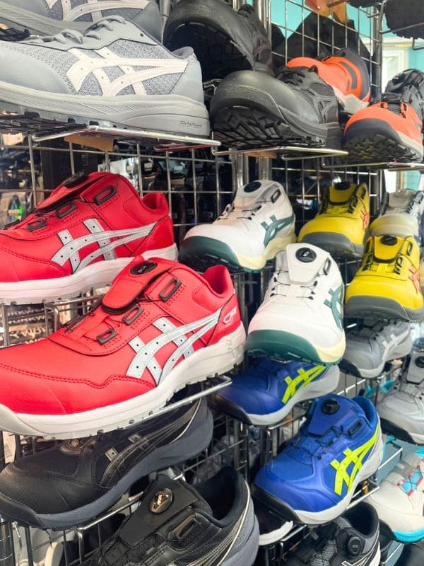 ASICS' High-Performance Safety Shoes